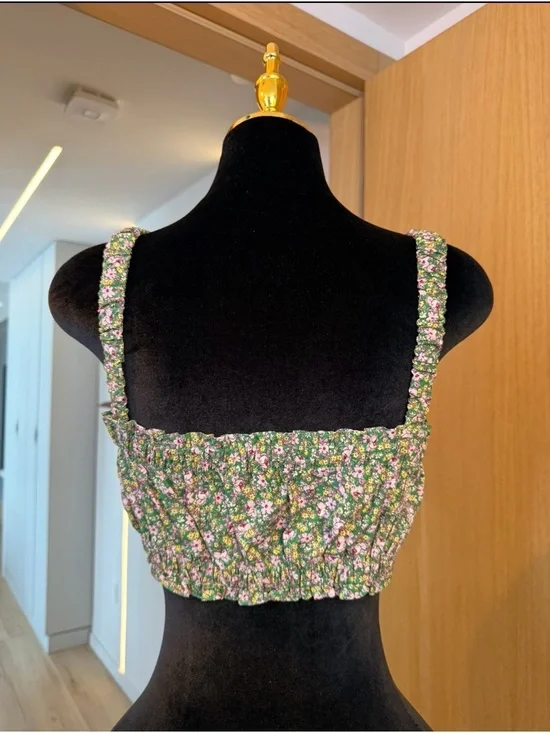 Zara Green Floral Smocked Crop Top | Romantic Muse - Picture 4 of 4